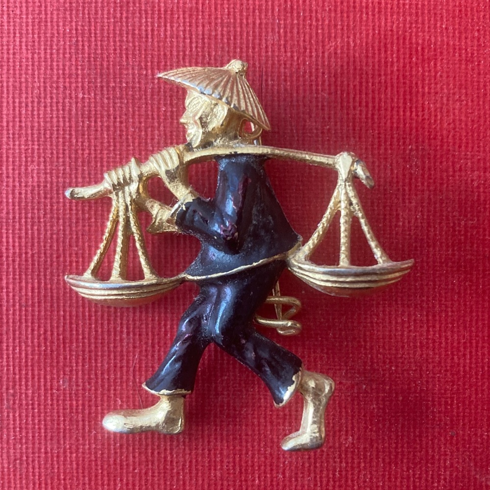Vintage Chinese Brooch